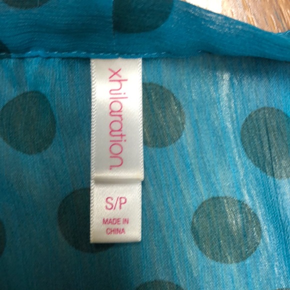 Xhilaration sleeveless shirt - Picture 5 of 6